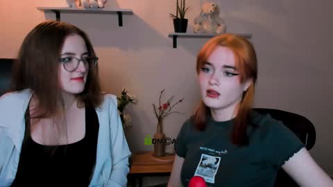 Snapshot of liana_kisses chatting on 12.20.24 Little Liana  online show from 12.20.24