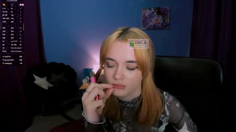 Snapshot of liana_kisses chatting on 01.21.25 Little Liana  online show from 01.21.25