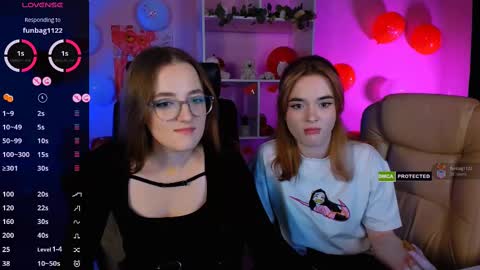 Snapshot of liana_kisses chatting on 02.14.25 Little Liana  online show from 02.14.25