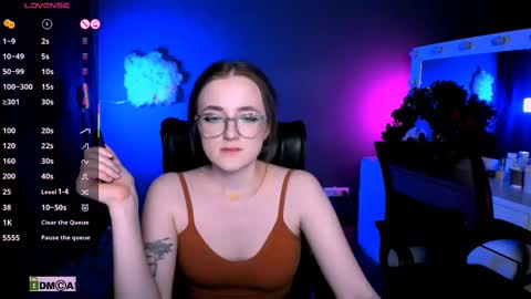 Snapshot of liana_kisses chatting on 02.26.25 Little Liana  online show from 02.26.25