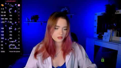 Snapshot of liana_kisses chatting on 09.30.25 Little Liana  online show from 09.30.25