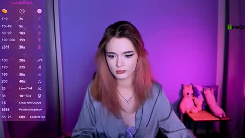 Snapshot of liana_kisses chatting on 10.17.25 Little Liana  online show from 10.17.25