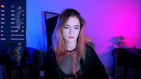 Snapshot of liana_kisses chatting on 10.18.25 Little Liana  online show from 10.18.25