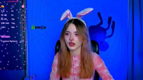 Snapshot of liana_kisses chatting on 10.21.25 Little Liana  online show from 10.21.25