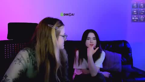 Snapshot of liana_kisses chatting on 06.11.26 Little Liana online show from 06.11.26