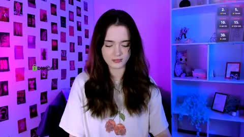 Snapshot of liana_kisses chatting on 06.27.26 Little Liana online show from 06.27.26