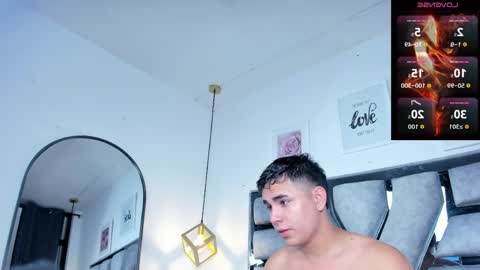 lianfox_ online show from 04.12.26