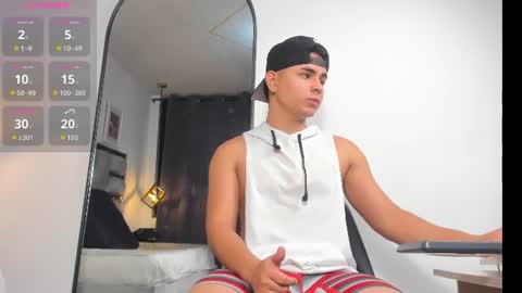 lianfox_ online show from 06.10.26