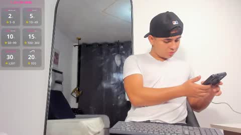 lianfox_ online show from 06.13.26