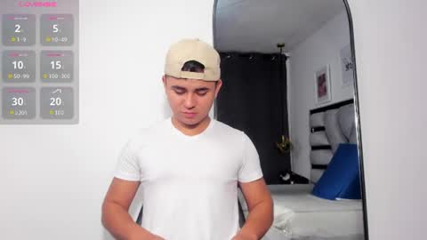 lianfox_ online show from 08.06.26