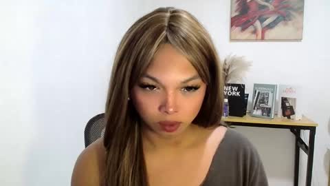 CALL ME LIANNA online show from 05.05.26