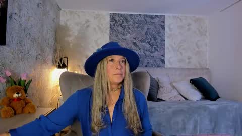 Snapshot of liannaa_ chatting on 02.21.26 Lian online show from 02.21.26