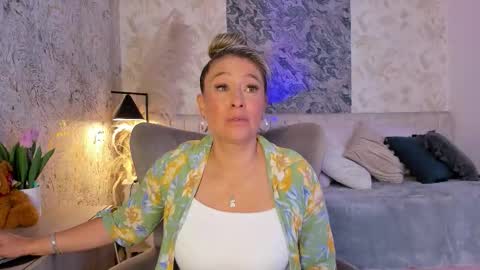 Snapshot of liannaa_ chatting on 03.16.26 Lian online show from 03.16.26