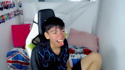 Snapshot of liarr_ chatting on 05.02.26 LIAR online show from 05.02.26