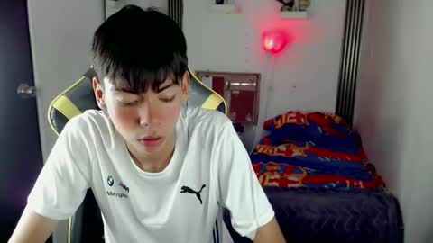 Snapshot of liarr_ chatting on 05.06.26 LIAR online show from 05.06.26