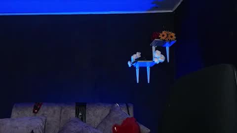 Snapshot of liastark19 chatting on 11.15.25 liastark19 online show from 11.15.25