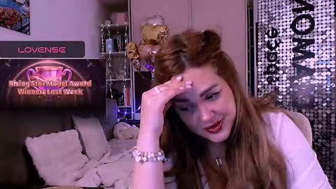 libra_mia online show from 11.16.25