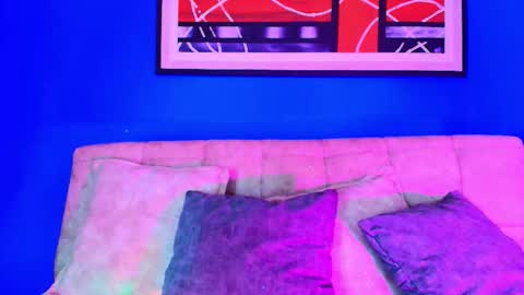 Valentina Hall online show from 12.01.25