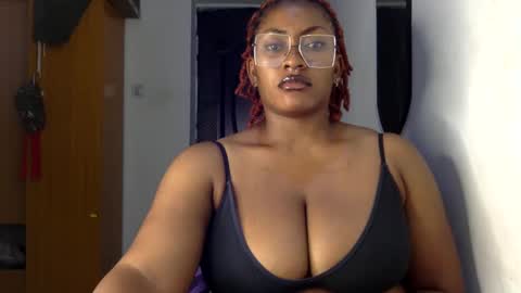 Snapshot of lick_my_pussyyy226651 chatting on 12.18.24 caira online show from 12.18.24