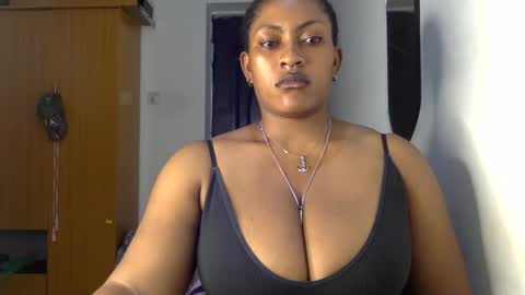 Snapshot of lick_my_pussyyy226651 chatting on 01.02.25 caira online show from 01.02.25