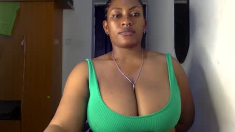 Snapshot of lick_my_pussyyy226651 chatting on 01.25.25 caira online show from 01.25.25