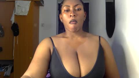 Snapshot of lick_my_pussyyy226651 chatting on 02.06.25 caira online show from 02.06.25
