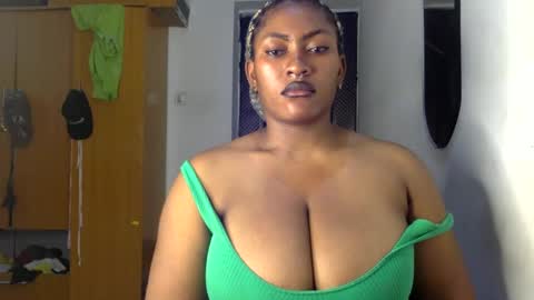 Snapshot of lick_my_pussyyy226651 chatting on 02.20.25 caira online show from 02.20.25