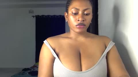 Snapshot of lick_my_pussyyy226651 chatting on 09.19.25 caira online show from 09.19.25
