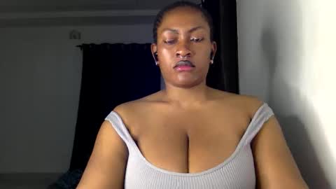 Snapshot of lick_my_pussyyy226651 chatting on 10.02.25 caira online show from 10.02.25