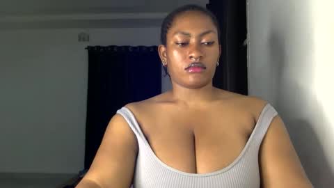 Snapshot of lick_my_pussyyy226651 chatting on 10.13.25 caira online show from 10.13.25