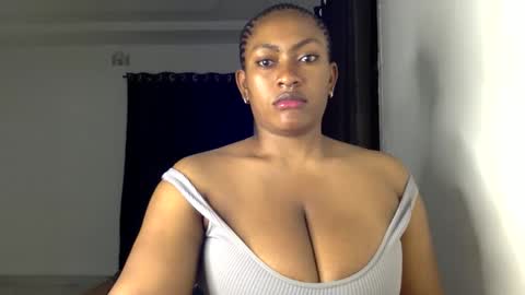 Snapshot of lick_my_pussyyy226651 chatting on 10.15.25 caira online show from 10.15.25