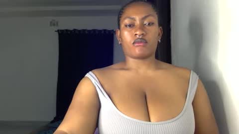 Snapshot of lick_my_pussyyy226651 chatting on 10.22.25 caira online show from 10.22.25
