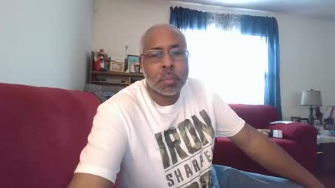 Snapshot of lickingblkpussyfetish chatting on 11.15.25 Cookie Monster online show from 11.15.25