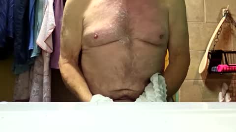 Licorice10 online show from 10.25.25