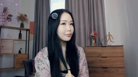 Snapshot of light_my_f1re chatting on 05.18.26 Melissa online show from 05.18.26