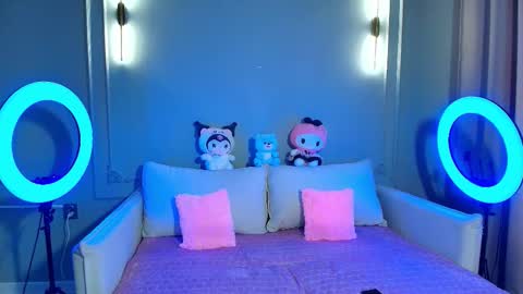 Snapshot of lihnpham chatting on 12.20.25 Lihn Pham online show from 12.20.25