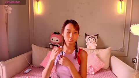 Lihn Pham online show from 03.24.26