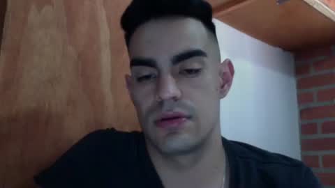 Snapshot of liiam_collins chatting on 12.20.25 liiam online show from 12.20.25