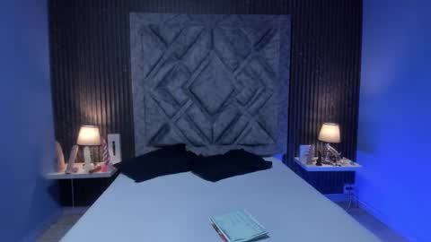         online show from 03.12.25