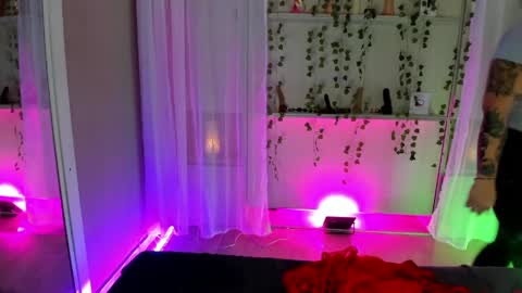         online show from 04.29.26