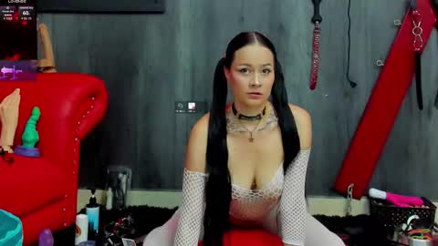 Snapshot of liittledollyx chatting on 01.16.26 Nini - online show from 01.16.26