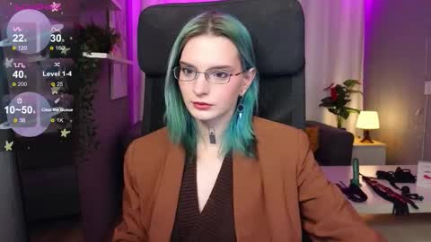 Snapshot of lika_haris chatting on 09.26.25 Lika online show from 09.26.25