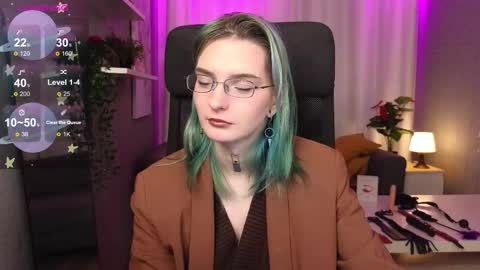 Snapshot of lika_haris chatting on 10.02.25 Lika online show from 10.02.25