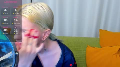Snapshot of lika_haris chatting on 10.16.25 Lika online show from 10.16.25