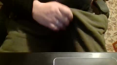 Snapshot of likestobewatchedm chatting on 11.11.25 N online show from 11.11.25