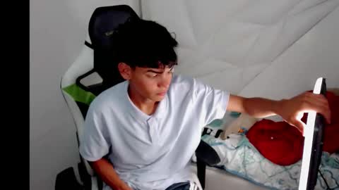 Snapshot of lil_babyyy_ chatting on 01.13.26 LIAM online show from 01.13.26