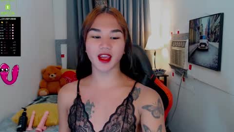 Snapshot of lil_fantacy chatting on 01.06.25 LILY online show from 01.06.25