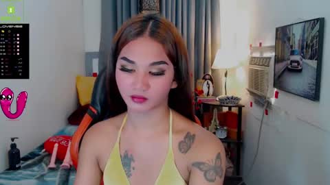 Snapshot of lil_fantacy chatting on 01.25.25 LILY online show from 01.25.25