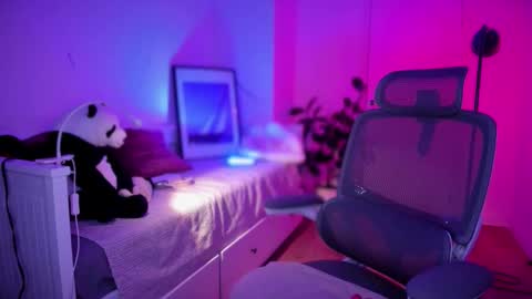 Snapshot of lil_gabbyg chatting on 11.21.25 Gabriela online show from 11.21.25