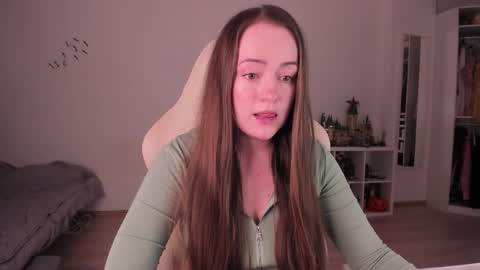 Snapshot of lil_happiness chatting on 12.02.25 for free registration 3 online show from 12.02.25